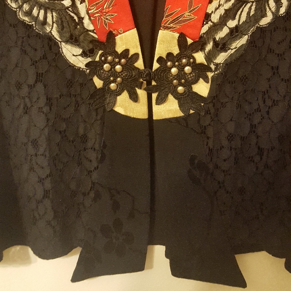 Chic Jacket - Picture 3 of 4
